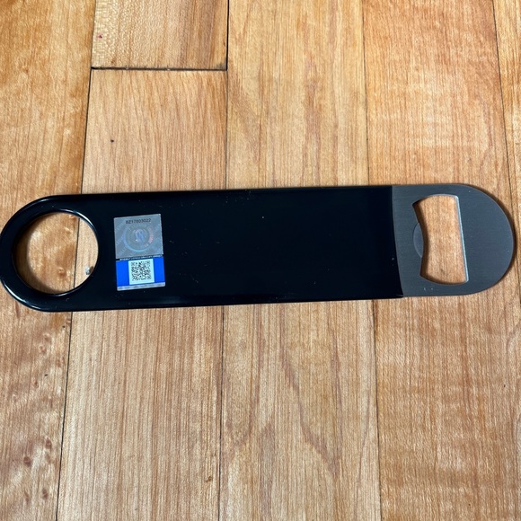 Texas A&M Aggies Vinyl Covered Metal Bottle Opener [NEW] NCAA Bar Tailgate - Picture 4 of 5